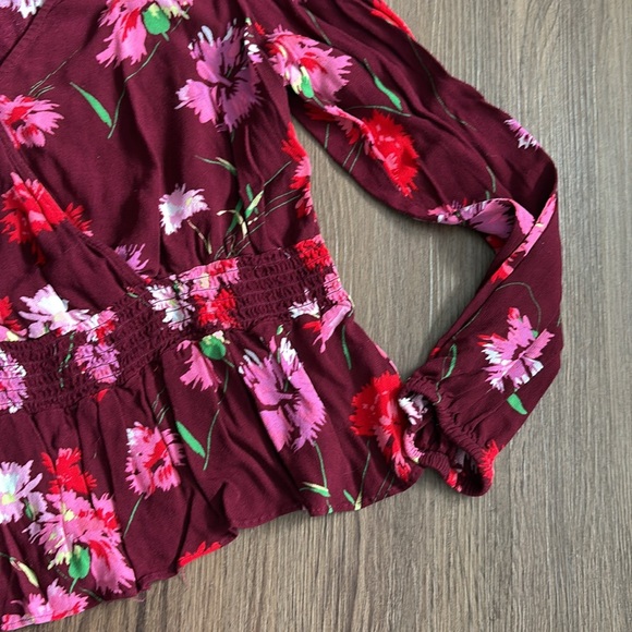 Express Floral Blouse - Picture 3 of 5